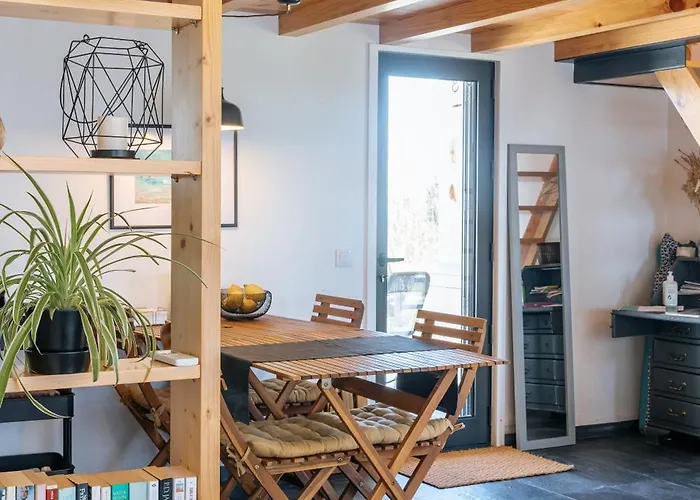 Ria De Aveiro By Mycelia Villa