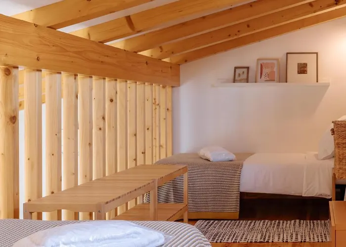 Ria De Aveiro By Mycelia Villa