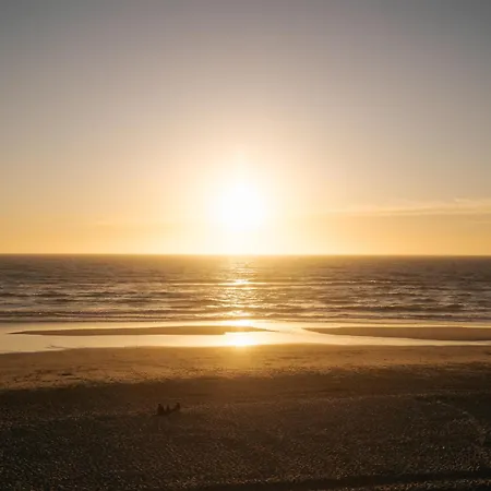 Ria De Aveiro By Mycelia Villa *