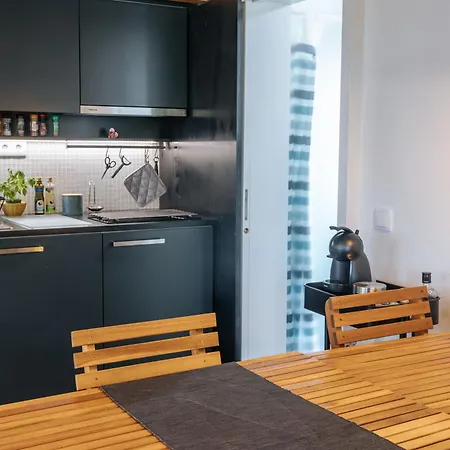 Ria De Aveiro By Mycelia Villa