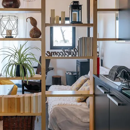 Ria De Aveiro By Mycelia